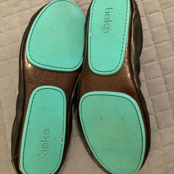 Matte Black Tieks VGUC - Picture 5 of 5